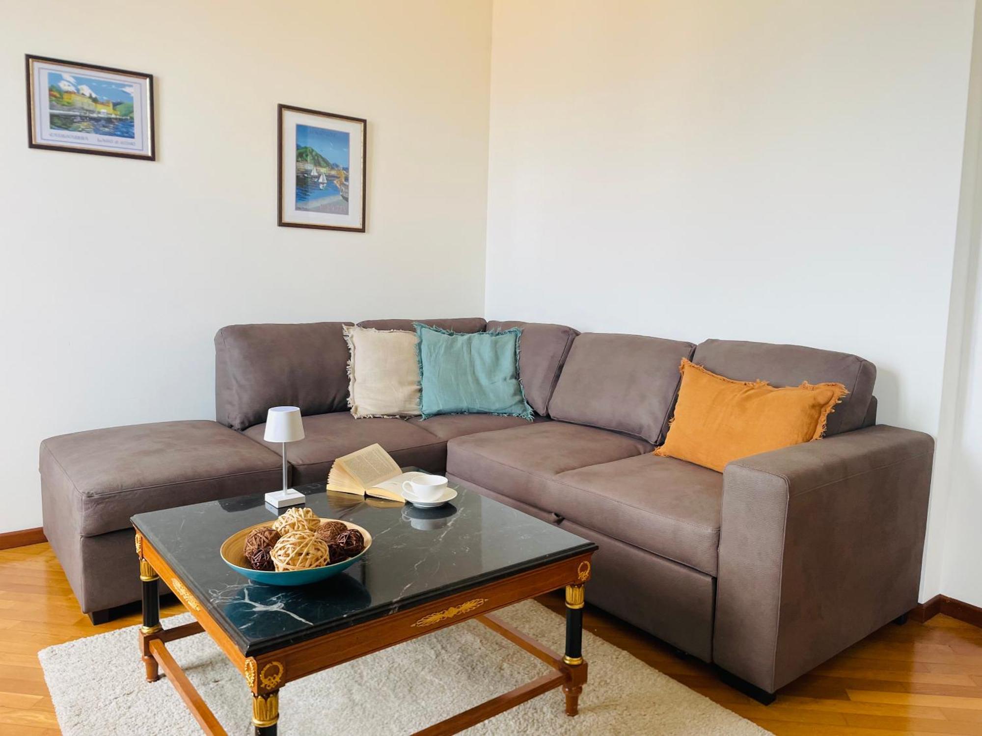 Residenza Victoria Apartment เมนาจโจ ภายนอก รูปภาพ